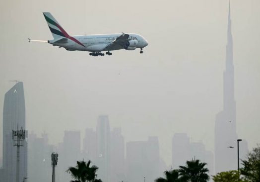 UAE Airspace Reopens: Latest Travel Updates & Flight Deals